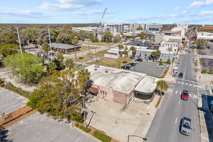 More Photos Of 304 S Magnolia Ave, Ocala Freestanding For Lease