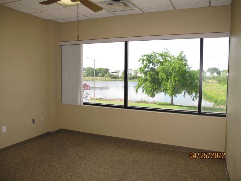 More Photos Of 4502 35th St, Orlando Office For Lease