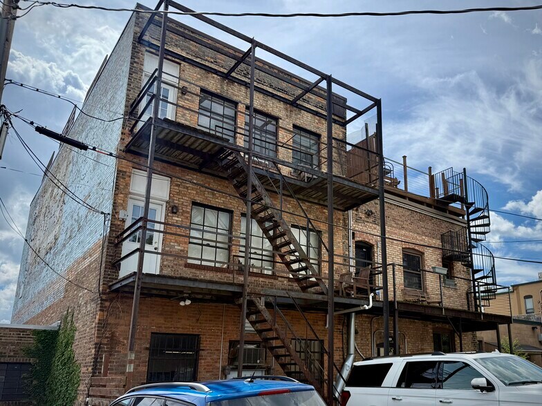 More Photos Of 119 E Kalamazoo St, Lansing Apartments For Sale