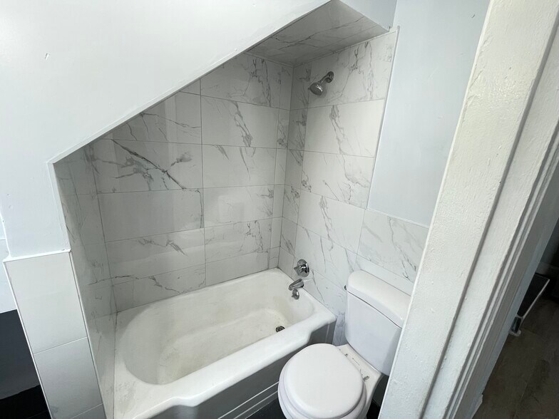 More Photos Of 333 Main Rd, Tiverton Multifamily For Sale