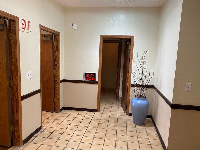 More Photos Of 112-114 S Catalina Ave, Redondo Beach Office For Lease