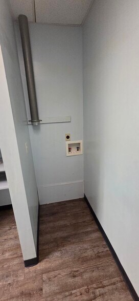 More Photos Of 1475-1495 W Main St, Tipp City Medical For Lease