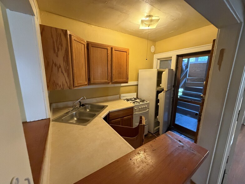 More Photos Of 2734 Charlotte St, Kansas City Apartments For Sale