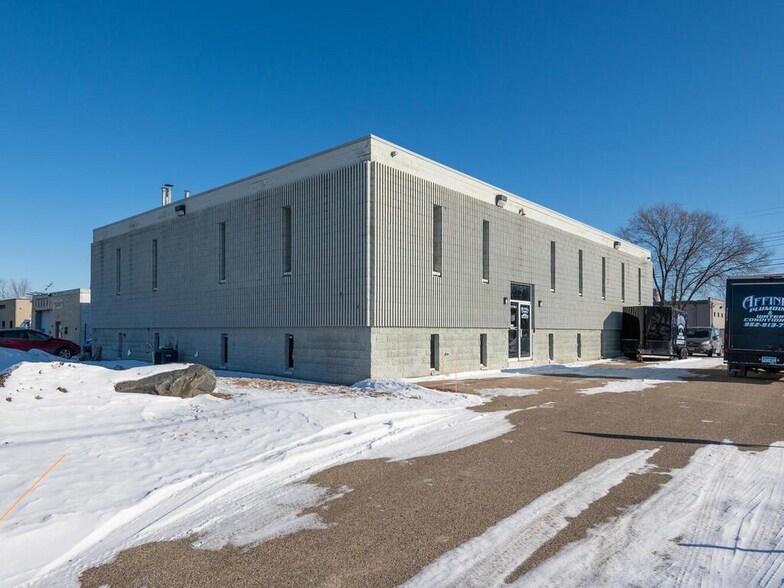 More Photos Of 1321 7th St S, Hopkins Manufacturing For Sale