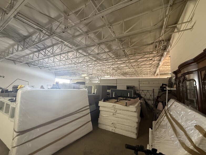 More Photos Of 2698 S Orange Blossom Trl, Orlando Warehouse For Sale