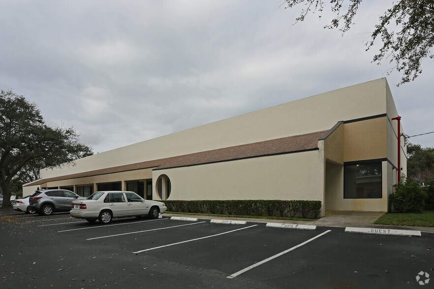 Primary Photo Of 10180 Riverside Dr, Palm Beach Gardens Warehouse For Lease