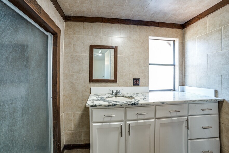 More Photos Of 8325 FM 327, Elmendorf Apartments For Sale