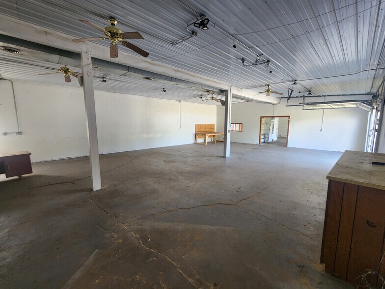 More Photos Of 1230 Jackson St, Columbus Warehouse For Lease