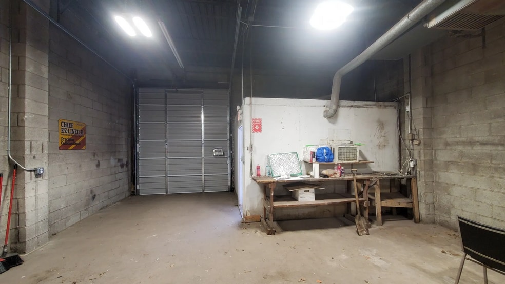 More Photos Of 4251 N Western Ave, Chicago General Retail For Lease