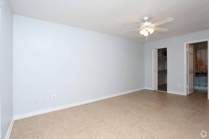 More Photos Of 10000 Hammerly Blvd, Houston Apartments For Sale