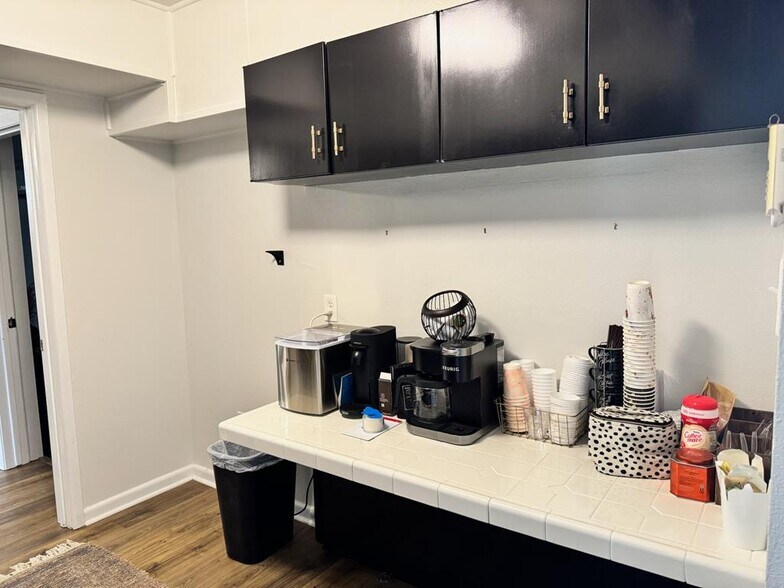 More Photos Of 2307 W Harris Ave, San Angelo Office Residential For Sale