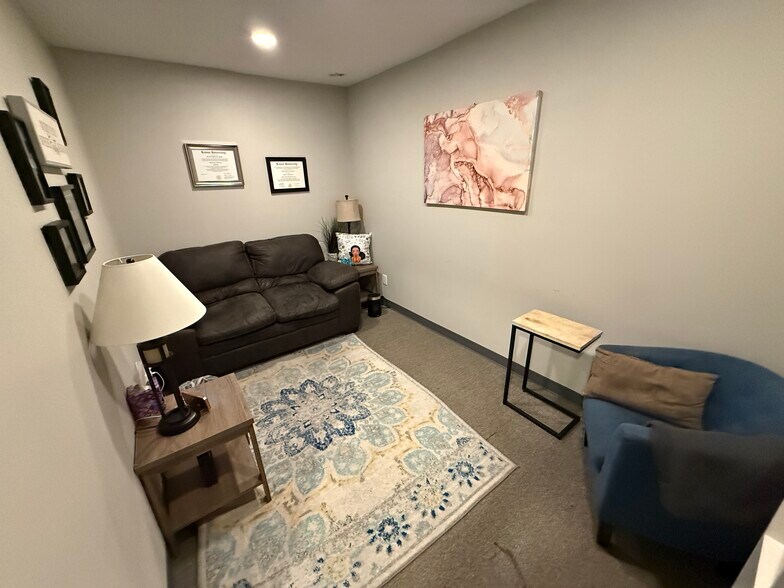 More Photos Of 4749 Odom Rd, Beaumont Office For Sale