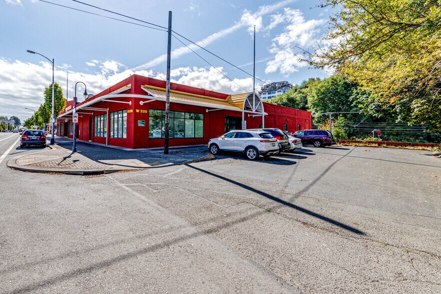 More Photos Of 228 W 1st St, Port Angeles General Retail For Sale