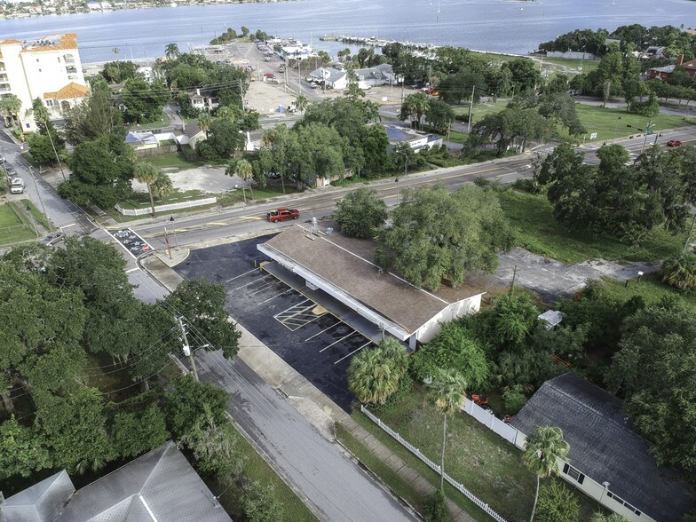 More Photos Of 701 N Fort Harrison Ave, Clearwater Freestanding For Sale