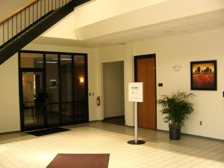 More Photos Of 5439 Durand Ave, Racine Medical For Lease