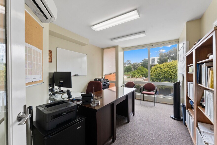 More Photos Of 2534 State St, San Diego Office For Sale