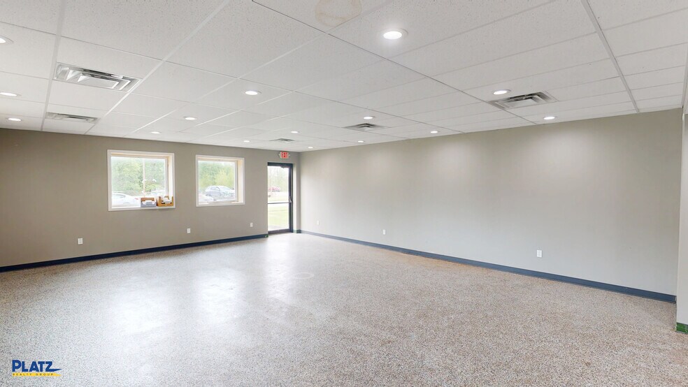 More Photos Of 438 E Main St, Andover Freestanding For Lease