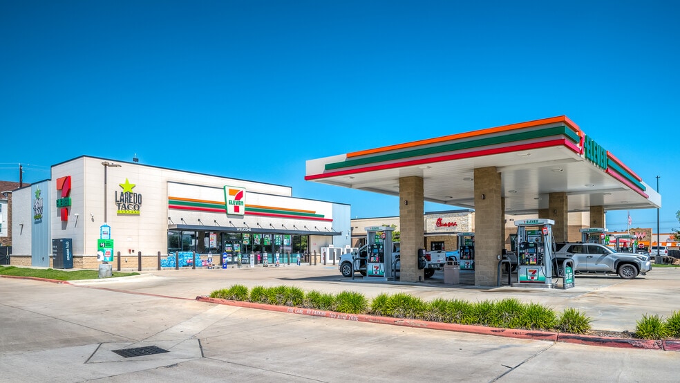 More Photos Of 11530 Pearland Pky, Houston Service Station For Sale