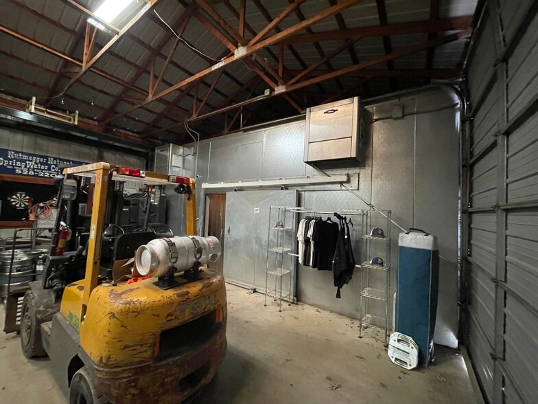 More Photos Of 776 Tolland St, East Hartford Warehouse For Sale