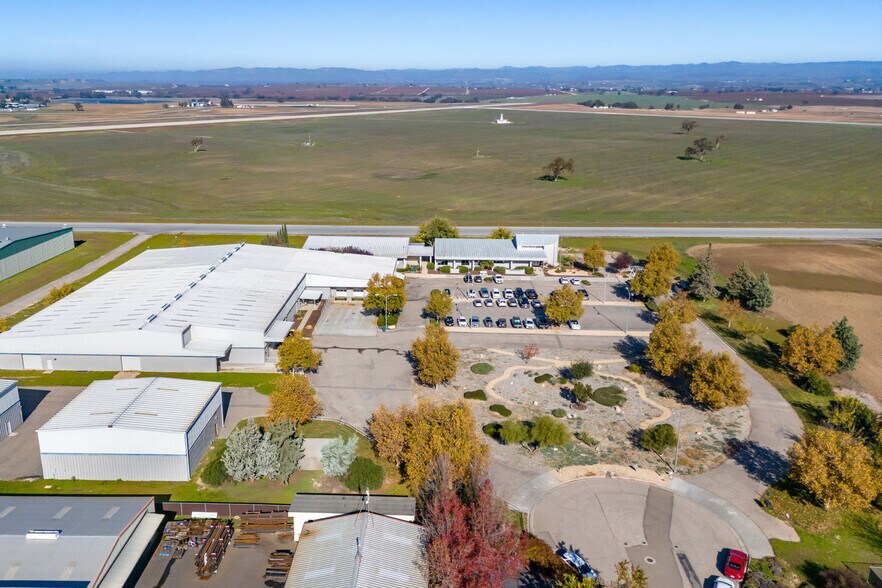 More Photos Of 4301 Second Wind Way, Paso Robles Office For Lease