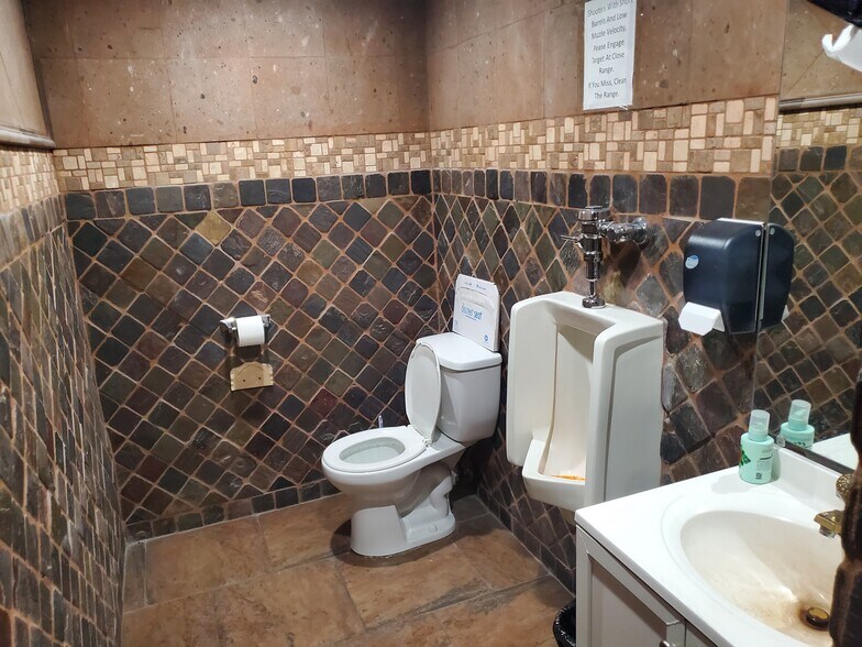 More Photos Of 955 E Main St, Mesa Freestanding For Sale