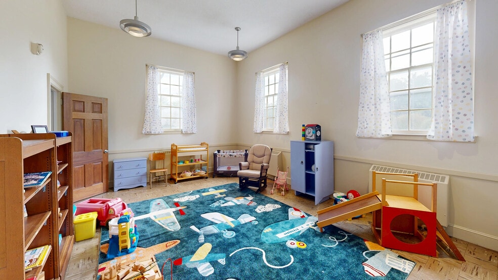 More Photos Of 235 Scarborough St, Hartford Land For Sale