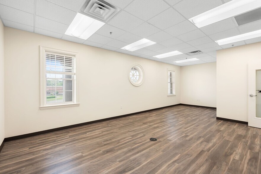 More Photos Of 112 Long Hollow Pike, Goodlettsville Office For Lease