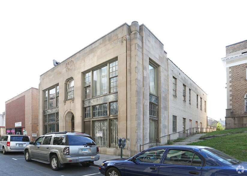 More Photos Of 20-24 Washington St, New Britain Office For Lease