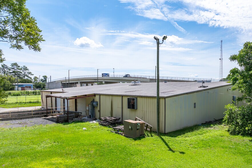 More Photos Of 908 W Hill Ave, Valdosta Warehouse For Sale
