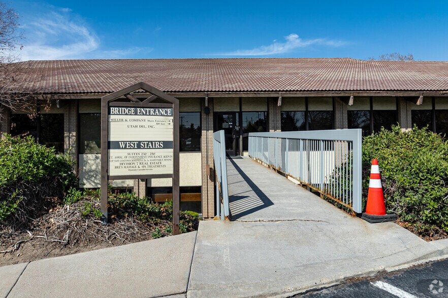 More Photos Of 4885 S 900 E, Salt Lake City Office For Sale