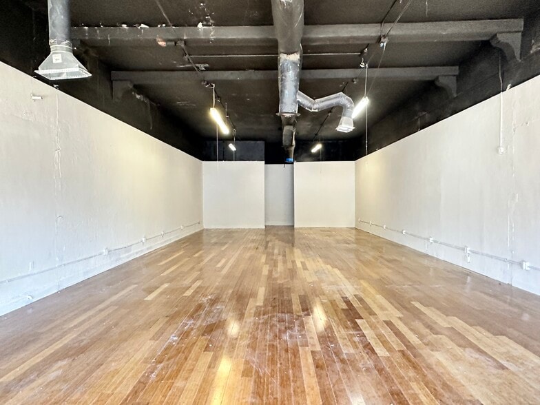 More Photos Of 1118-1126 Fair Oaks Ave, South Pasadena Storefront For Lease