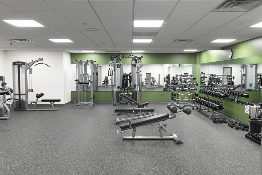 More Photos Of 411 Hackensack Ave, Hackensack Office For Lease