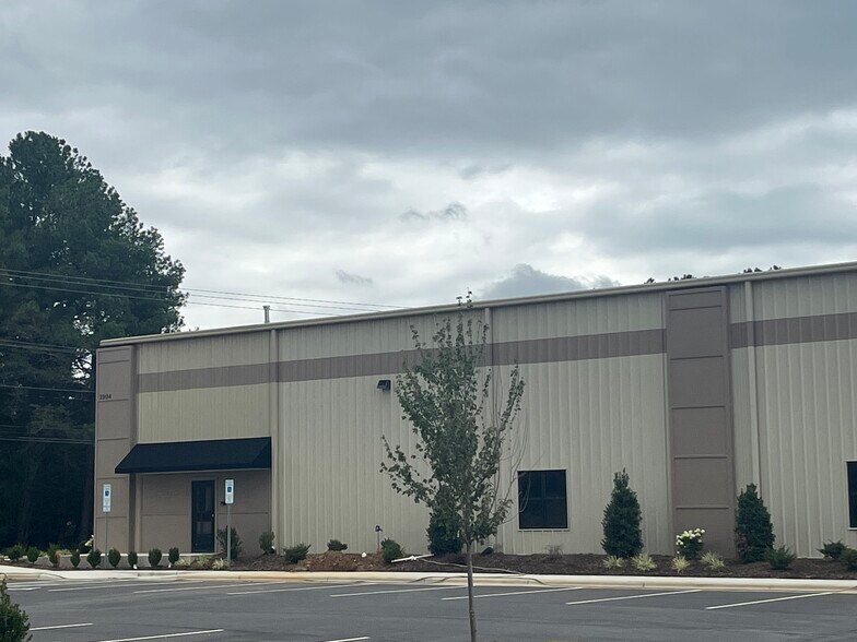 More Photos Of 2900 Stitt St, Monroe Manufacturing For Lease