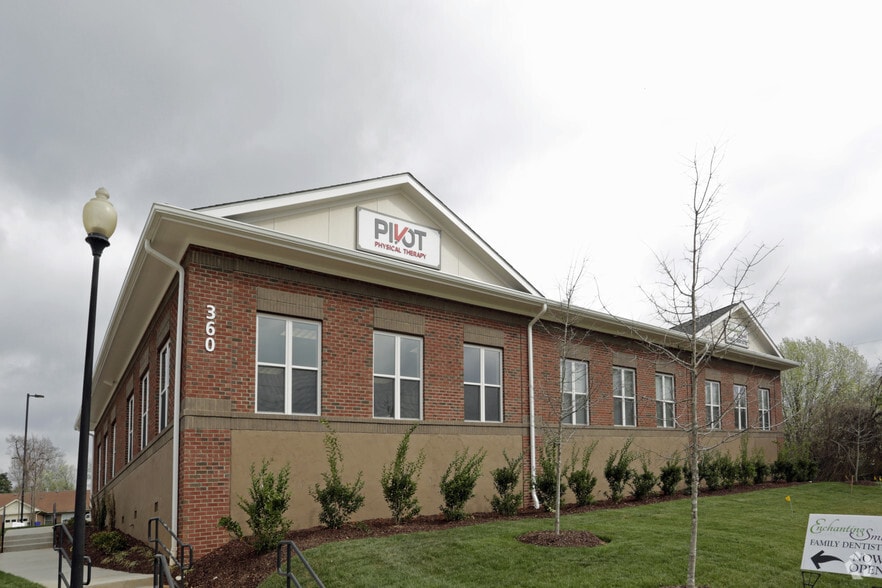 More Photos Of 360 West St, Pittsboro Medical For Lease