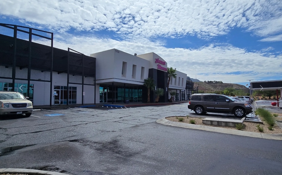 Primary Photo Of 5700 N Mesa Dr, El Paso Storefront For Lease