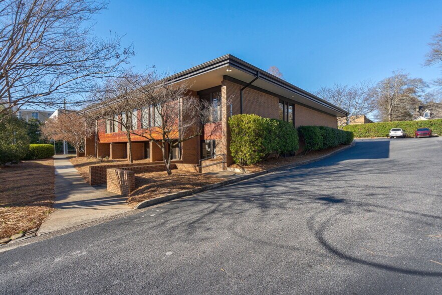 More Photos Of 195 King Ave, Athens Medical For Lease