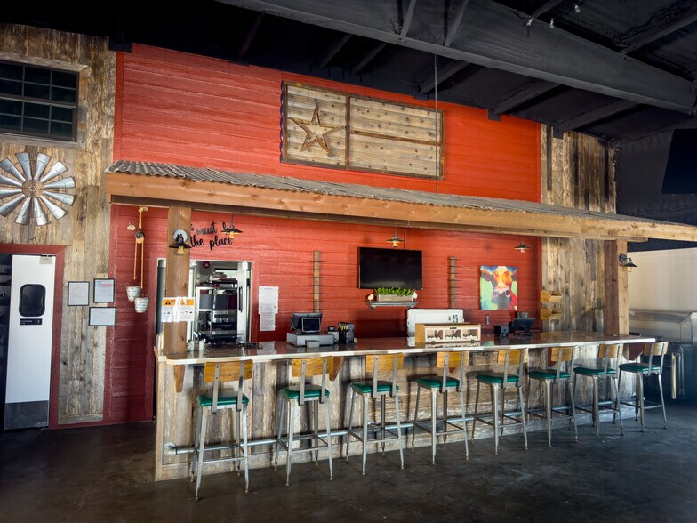 More Photos Of 3805 FM 2765, El Campo Restaurant For Sale