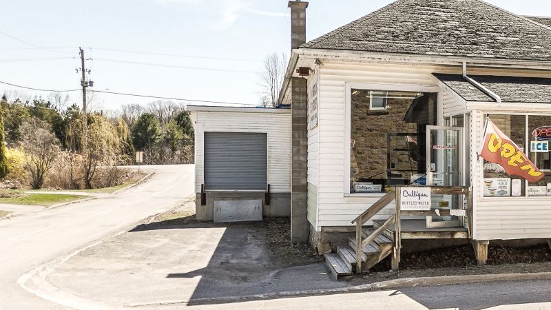 More Photos Of 28 Colborne St, Portland Supermarket For Sale