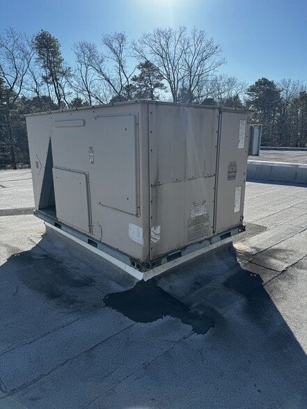 More Photos Of 579 3rd St, Atco Warehouse For Lease