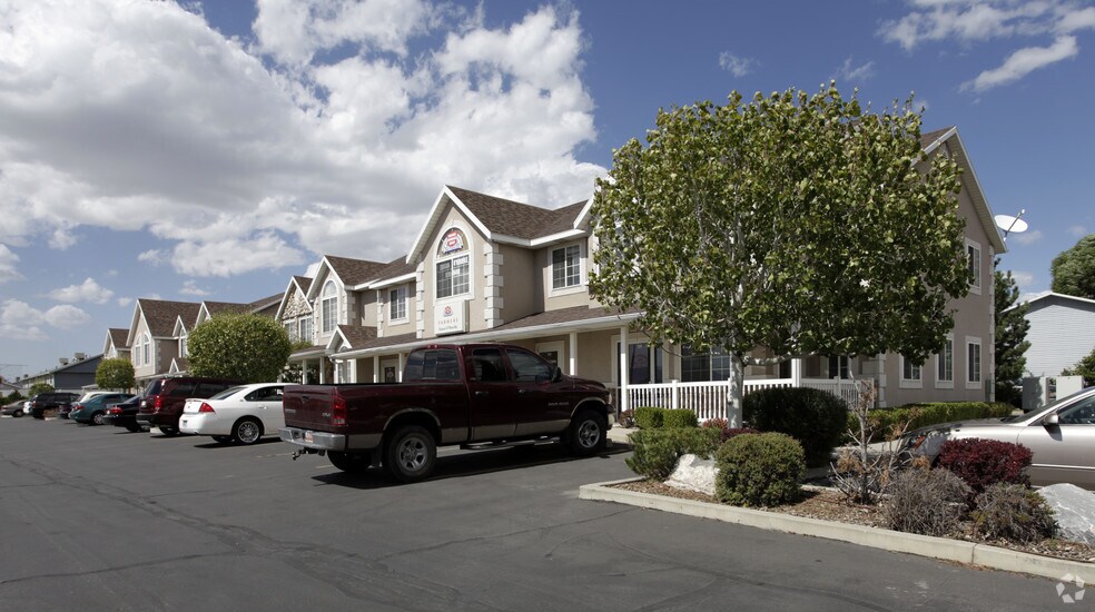 More Photos Of 1390-1416 W State Rd, Pleasant Grove Office For Sale