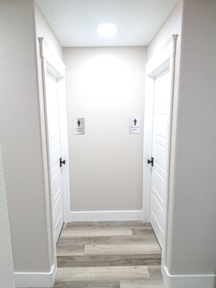 More Photos Of 4400 Bayou Blvd, Pensacola Medical For Lease