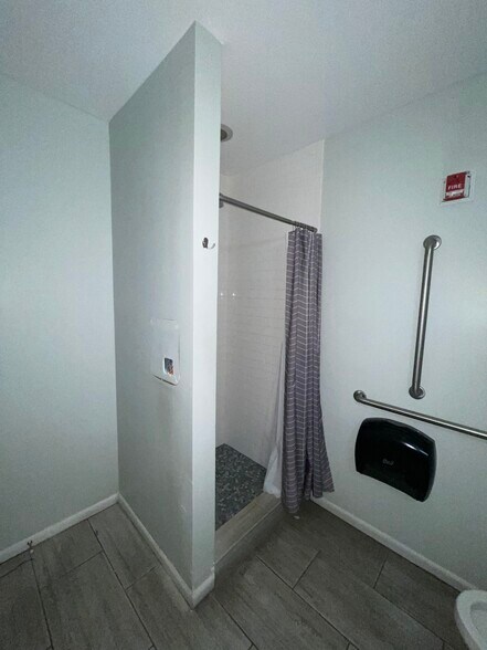 More Photos Of 3600 N Halsted St, Chicago Apartments For Lease