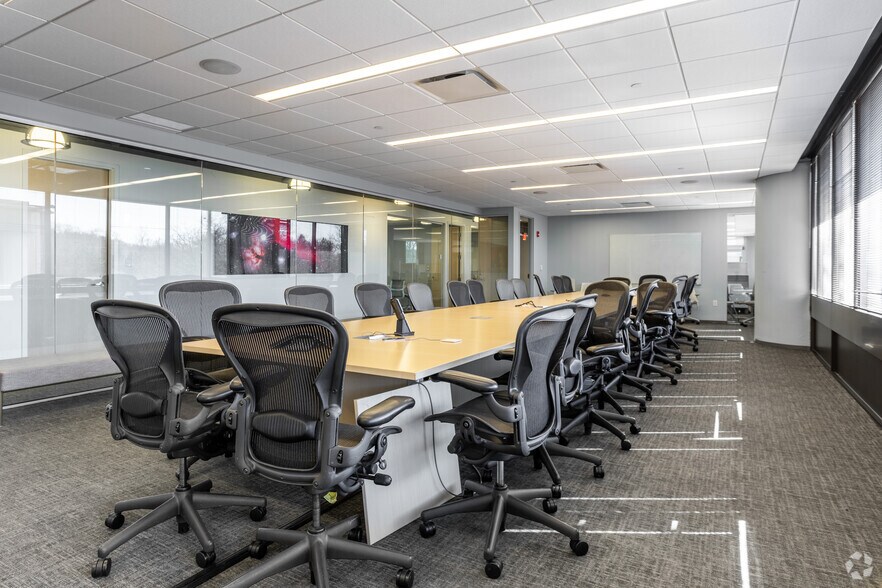 More Photos Of 187 Danbury Rd, Wilton Unknown For Lease