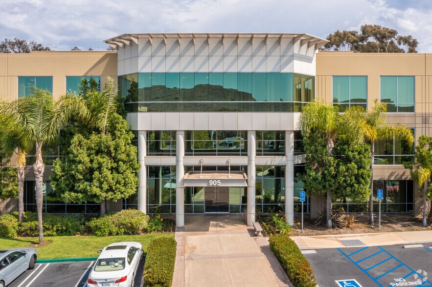 More Photos Of 905 Calle Amanecer, San Clemente Office For Lease