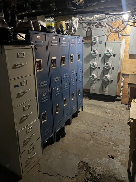 More Photos Of 1075 Bergen St, Brooklyn Storefront Retail Residential For Lease