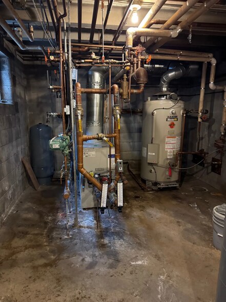 More Photos Of 89 E Genesee St, Auburn Flex For Sale