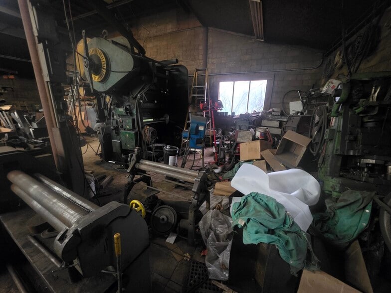 More Photos Of 1389 Old State Rd, Waterford Industrial For Sale