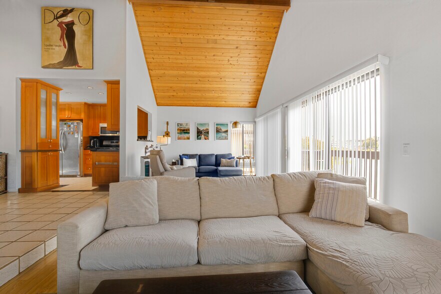 More Photos Of 3903-3905 Via Dolce, Marina del Rey, CA 90292 Via, Marina del Rey Apartments For Sale