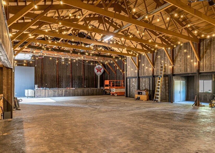 More Photos Of 5611 Highway 51, Hazelhurst Specialty For Sale