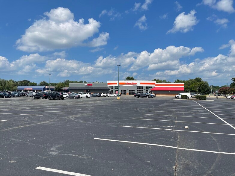 More Photos Of 1200 N Military Hwy, Norfolk Auto Repair For Sale